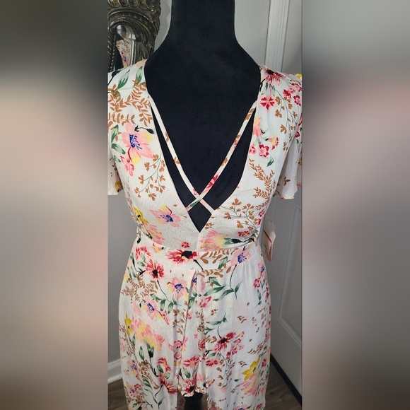 Gianni Bini floral Multi color all in one shorts - Picture 6 of 9